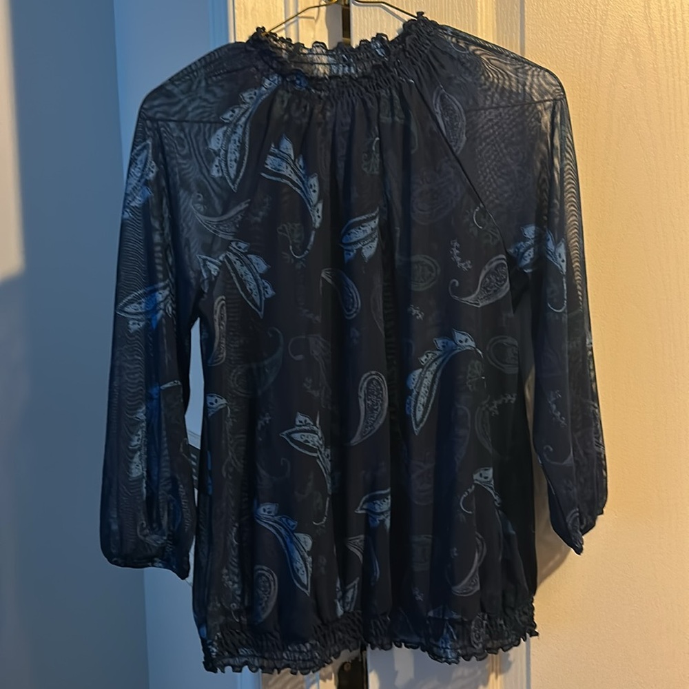 Reitmans  Navy Blue Paisley Top Size Small